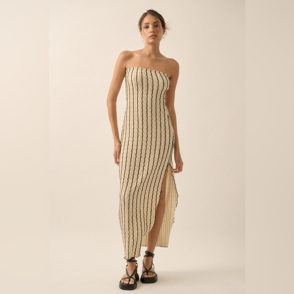 Promesa vertical illusion dress